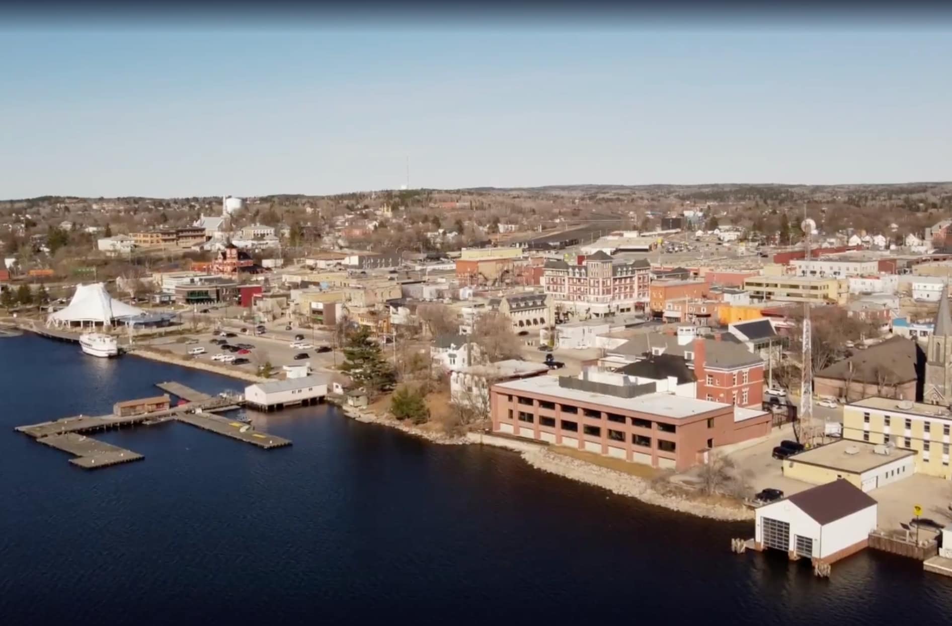 An aerial view of the community of Wabaseemoong in northern Ontario. 